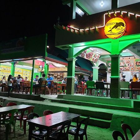 Queen Of Isle Cottages And Restaurant Puerto Galera Buitenkant foto
