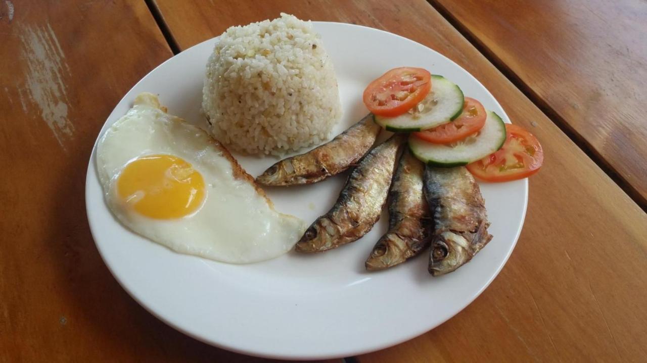 Queen Of Isle Cottages And Restaurant Puerto Galera Kamer foto